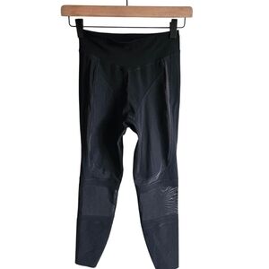 Jelenew Black Mesh Panel Cycling Leggings NWT